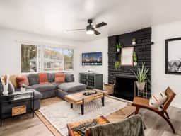 1397 Kelton Ave -- The House of Cards - Beautiful Home in Columb