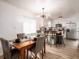 1397 Kelton Ave -- The House of Cards - Beautiful Home in Columb