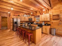 8613 Roley Rd - Sugar Grove Retreat - Hot Tub - Hocking Hills!