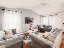 6262 Emberwood - Dublin Getaway - Near Columbus!