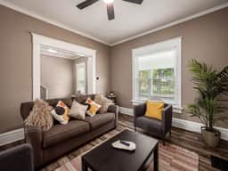 165 N 21st St - Perfect Stay - 2 Bedrooms - Columbus!