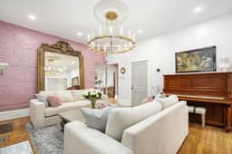 793 Summit St - Luxury Rose Manor - Perfect for Bachelorettes!
