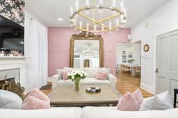 793 Summit St - Luxury Rose Manor - Perfect for Bachelorettes!