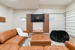 28715 Logan -The Distillery - Golf Sim, Hot Tub, Game Room