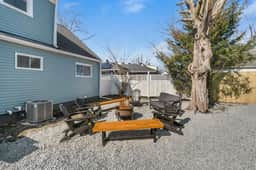 1400 Zettler - Barrel House: Hot Tub & Game Room