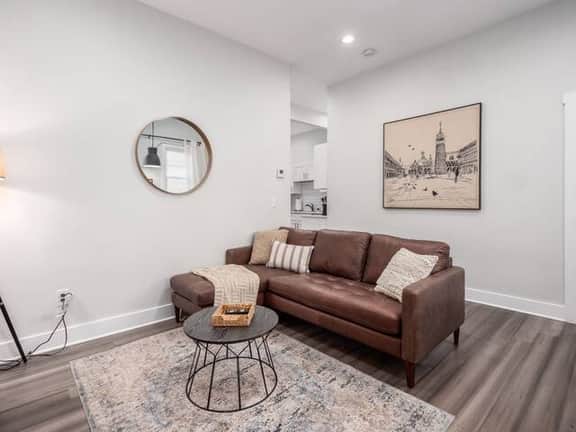 2230 N 4th Apt B -- Gorgeous Getaway -1BR- Columbus!
