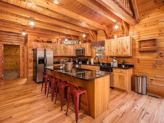 8613 Roley Rd - Sugar Grove Retreat - Hot Tub - Hocking Hills!