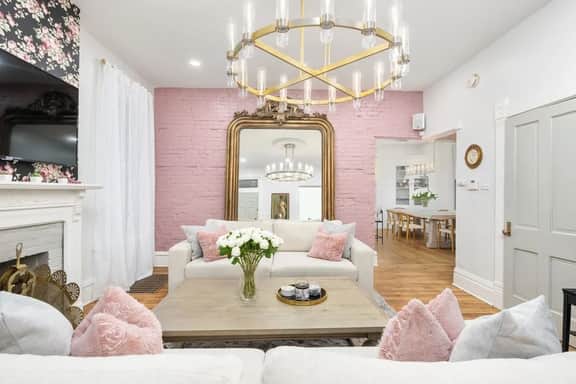 793 Summit St - Luxury Rose Manor - Perfect for Bachelorettes!