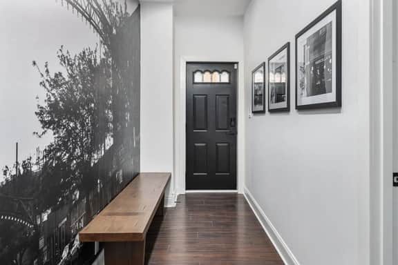 49 E Russell - Convention Center Townhouse