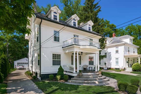 56 W Plum St - The Presidential Estate - Uptown Westerville