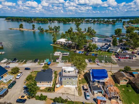 319 W Main (Indian Lake) - Whirlwind Waters Paradise