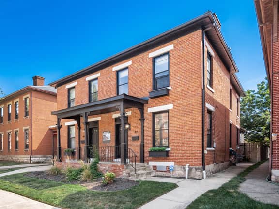 47 E Russell - The Pop Fusion Pad in Short North
