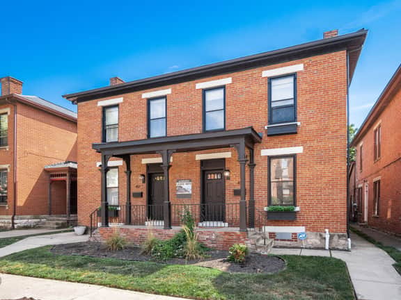 47 E Russell - The Pop Fusion Pad in Short North