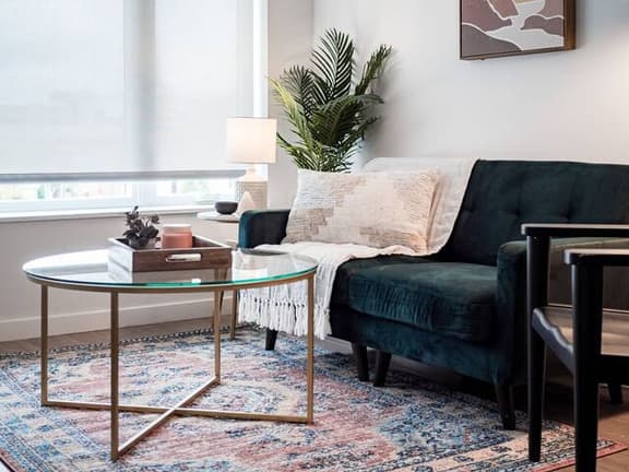 513 - Harlow -- El Traditional 1BR Suite - Free Parking