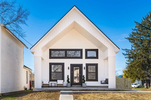 147 S 3rd St - The Modern Muse
