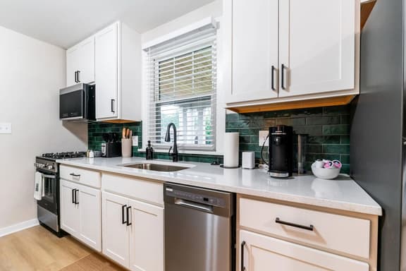 8820 & 8828 Chautauqua Blvd - Fox Island Lakefront Retreat